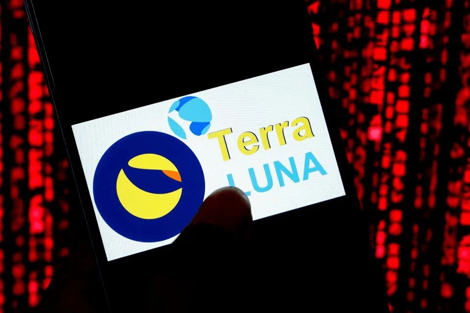 一场财产转移的游戏？35岁程序员炒Luna 千万资产3天归零