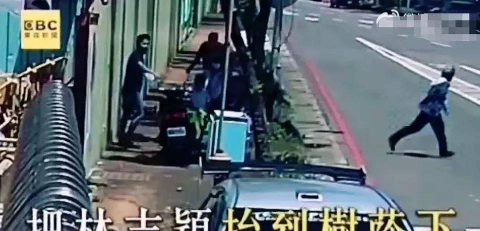 林志颖感激救命恩人奖励每人100万台币，100万台币会太小气吗？