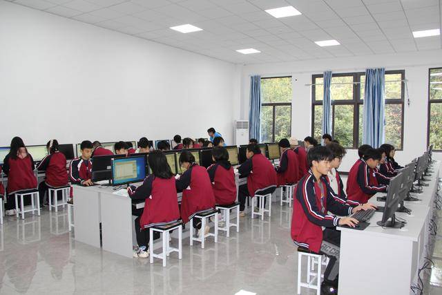 【湖北中职中专网】中职学校什么专业最好？没有最好的只有适合的！