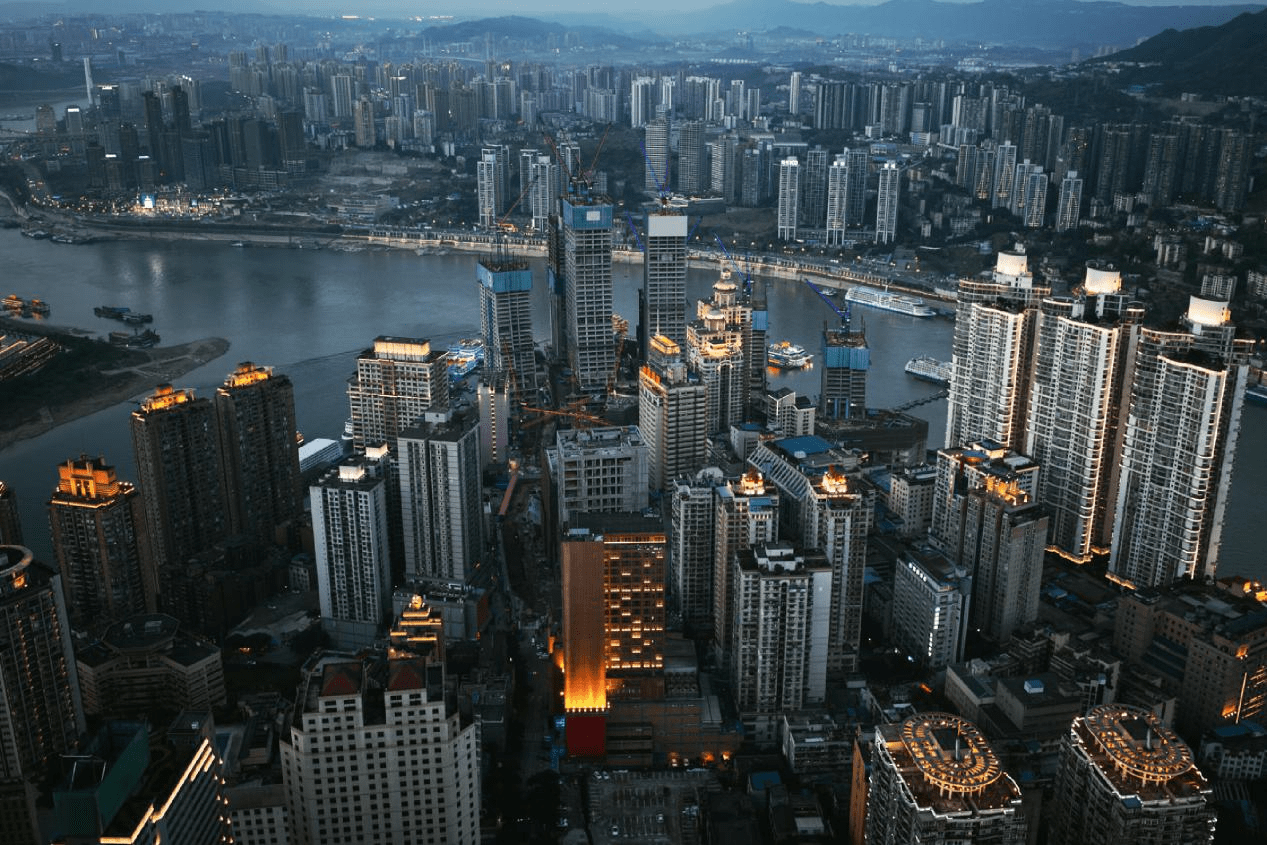 江湖事情江湖了，江湖儿女江湖老！重庆——翻滚在火锅里的江湖气