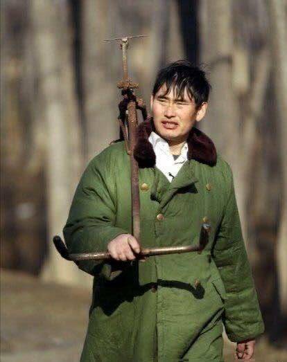 大衣哥朱之文疑似搬家？邻居斥责没良心，网友表示：早就应这样！
