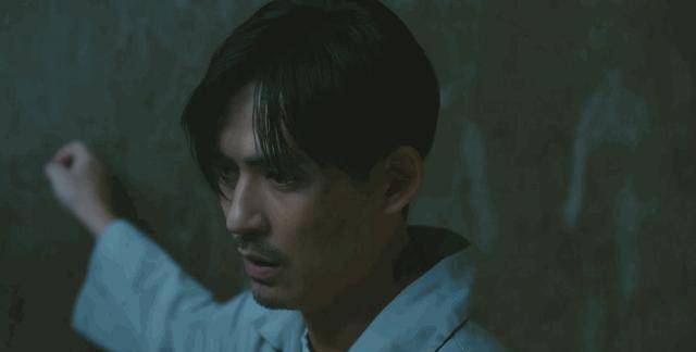 周渝民《逆局》，内地无法过审，只有海外版能播出