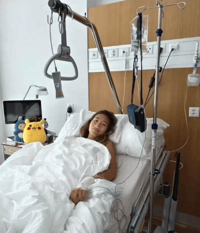 郑钦文右肘手术恢复期预计3至4周，如康复顺利仍可参加美网