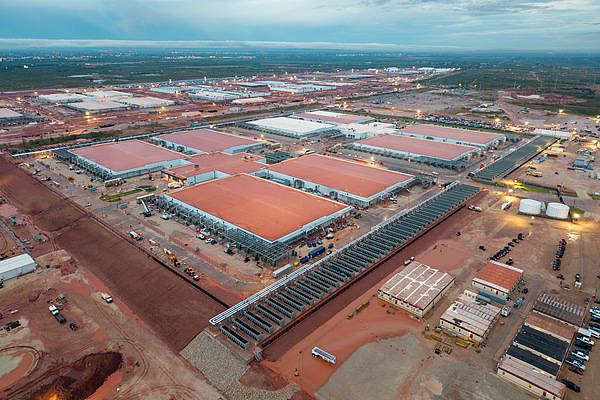 美最新研究:如果排除AI数据中心,美国上半年GDP增长仅为0.1%