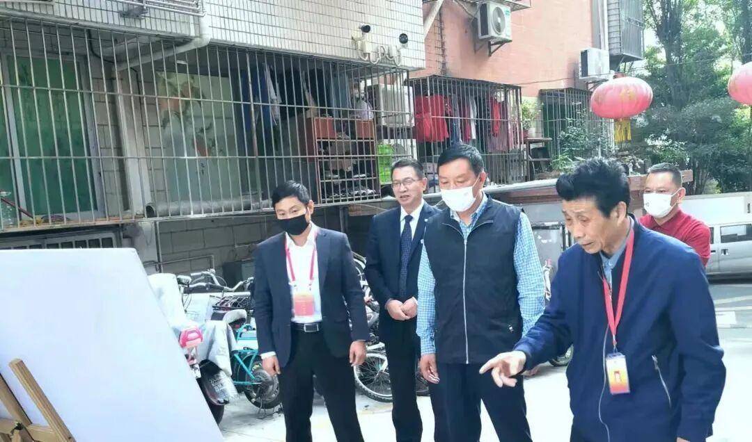 深圳一小区电动车管理引担忧，部门责令整改后，记者实探