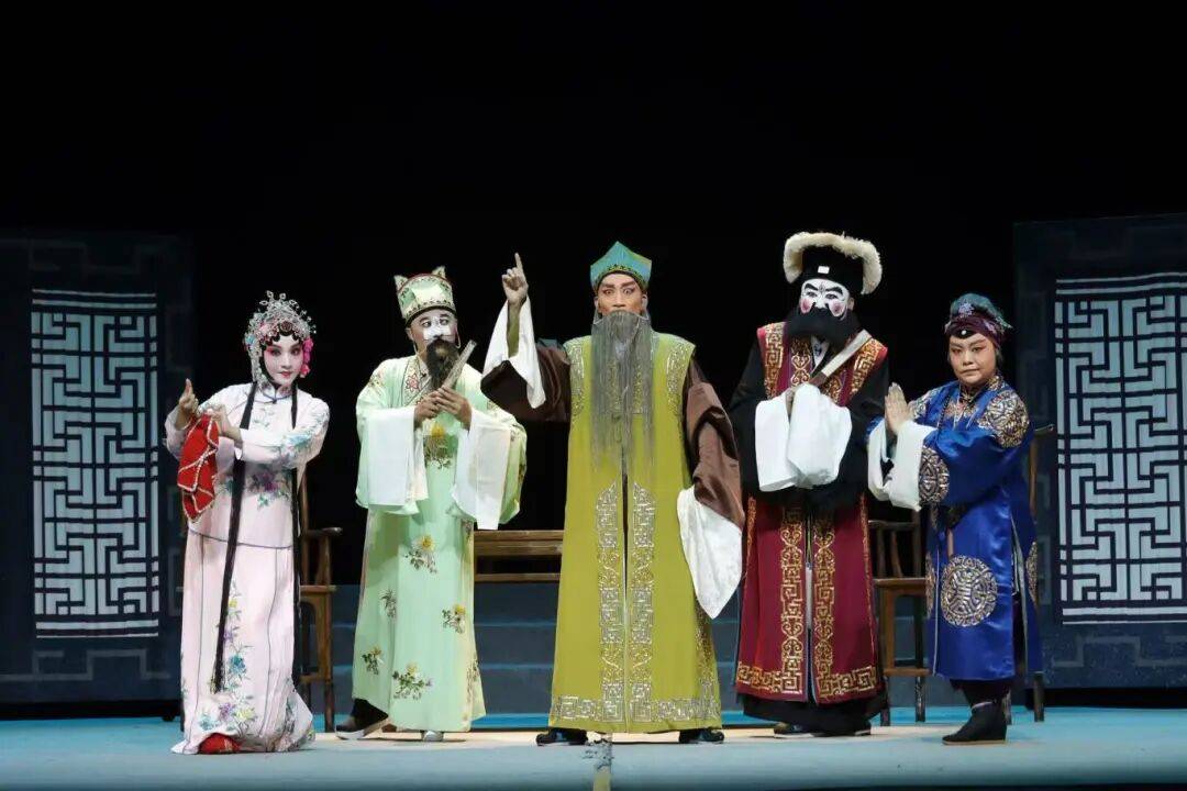 展现云南传统戏曲魅力!玉溪作品《先生好茶》亮相全国舞台