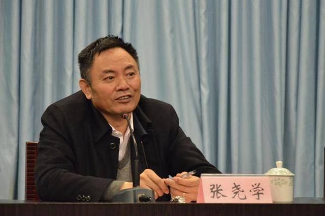 两名近70岁中管干部被查;副部级干部王波被判死缓