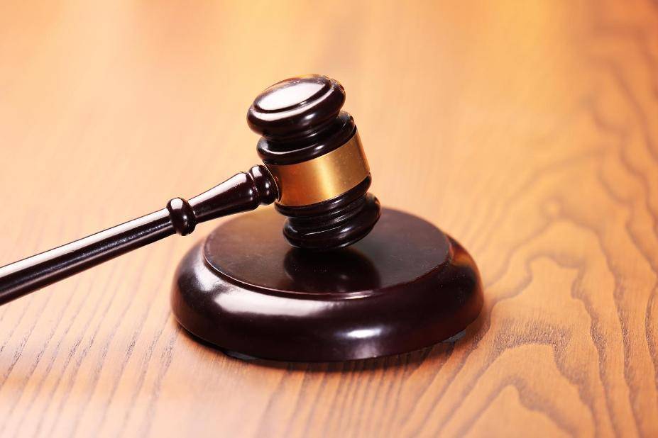 一张价值40万豹皮的转卖历程：经9次倒手，先后被换牛马、皮卡车等！10人获刑