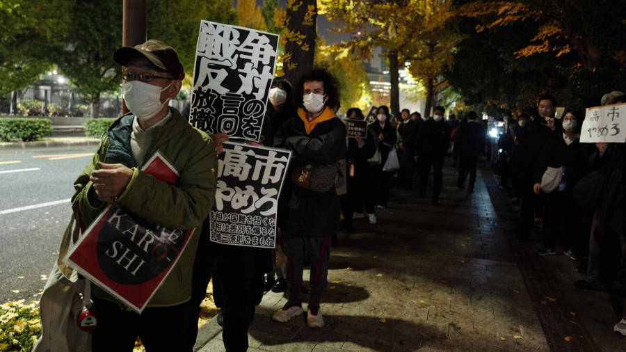 执政满月,高市早苗在官邸接受采访所言,无异于一份赤裸裸的战争宣言