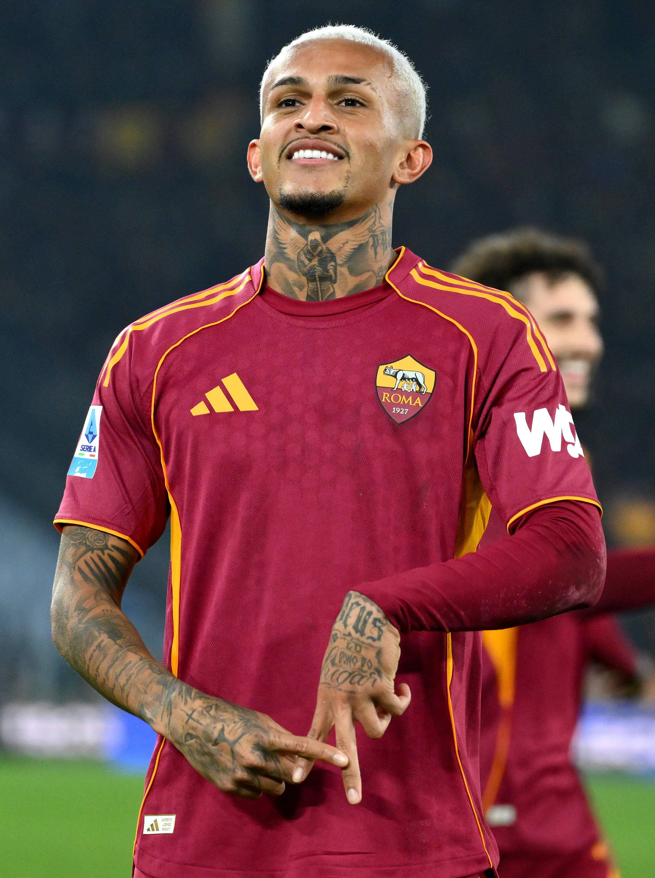 (外代二线)足球——意甲:罗马胜科莫