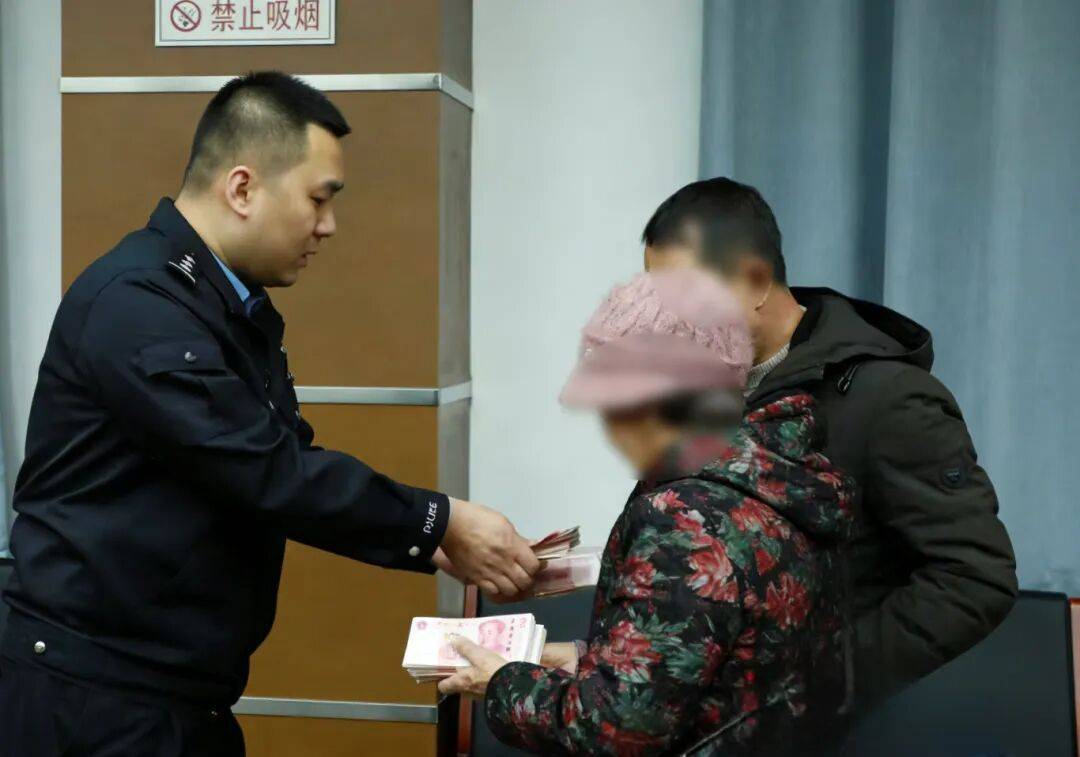 “妈，我撞死人了，快救我！”警方18小时跨省追击“假儿子”